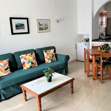 Spacious Sunny Relaxing Lanzarote Villa Пуерто дел Кармен Екстериор снимка